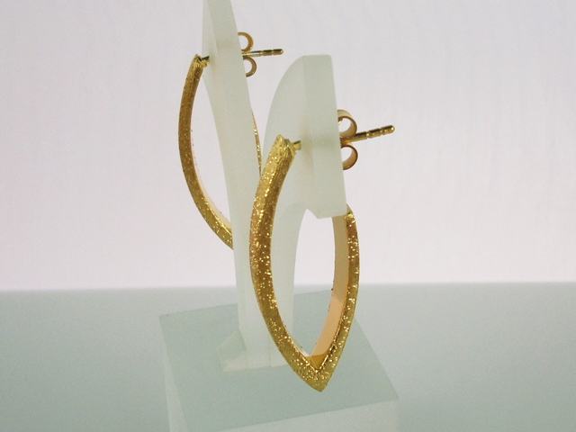 Pendientes Aro Plata dorada diamantada oval 2
