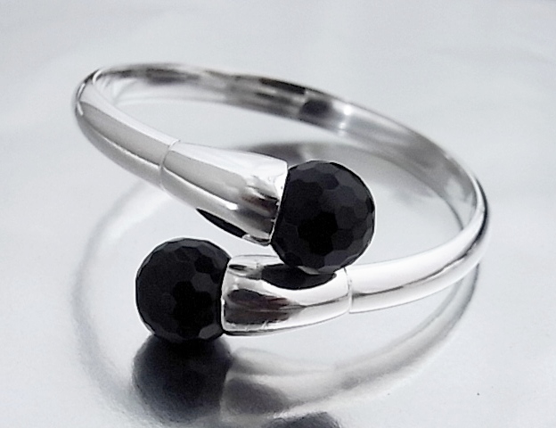 Pulsera Media Caña de Plata de ley con Bolas de Onix