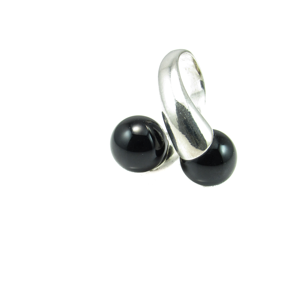 Anillo de Plata con Bolas negras de 12 Mm. 3