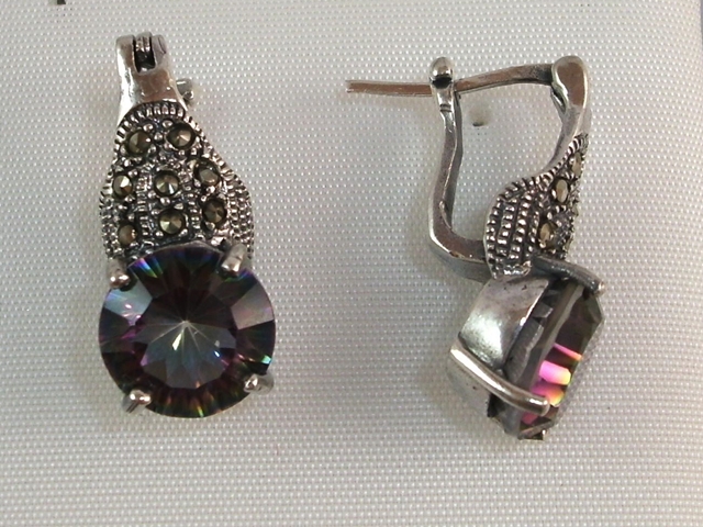 Pendientes de Plata vieja con Marquesitas y Topacio mistico