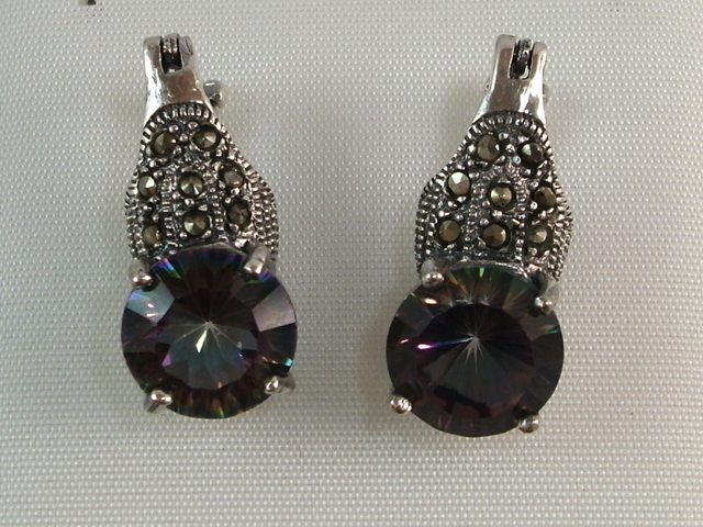 Pendientes de Plata vieja con Marquesitas y Topacio mistico 1