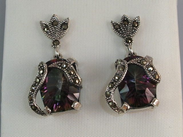 Pendientes Plata vieja con Marquesitas y Topacio mistico