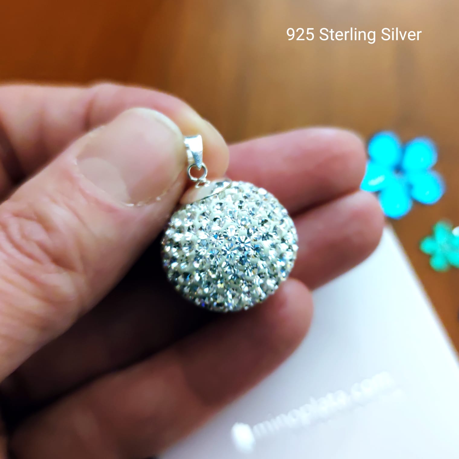 Colgante bola de Plata con cristales blancos 20 Mm. 1