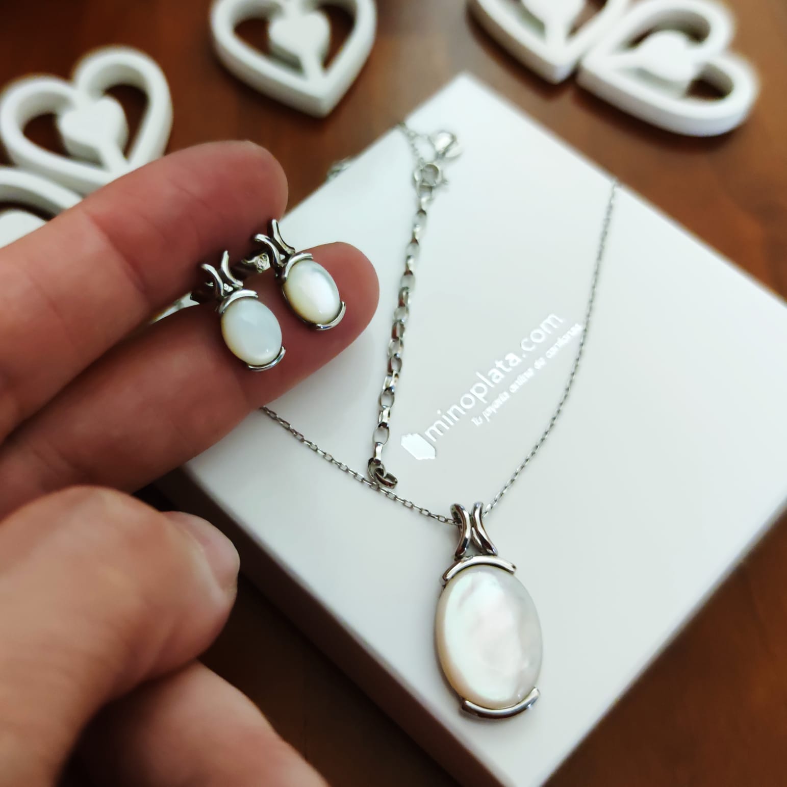 Conjunto de Plata y nacar Pendientes y Gargantilla 1