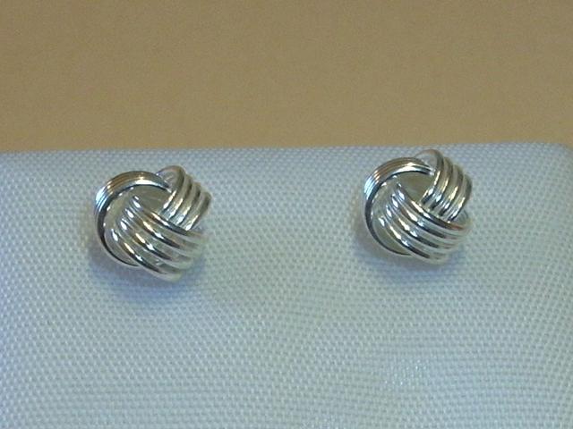 Pendientes de Plata lisa Nudo de Hilos