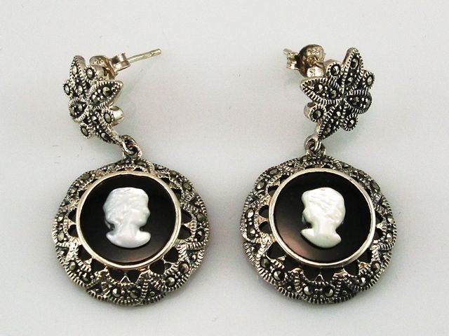 Pendientes de Camafeo en Plata vieja y marquesitas