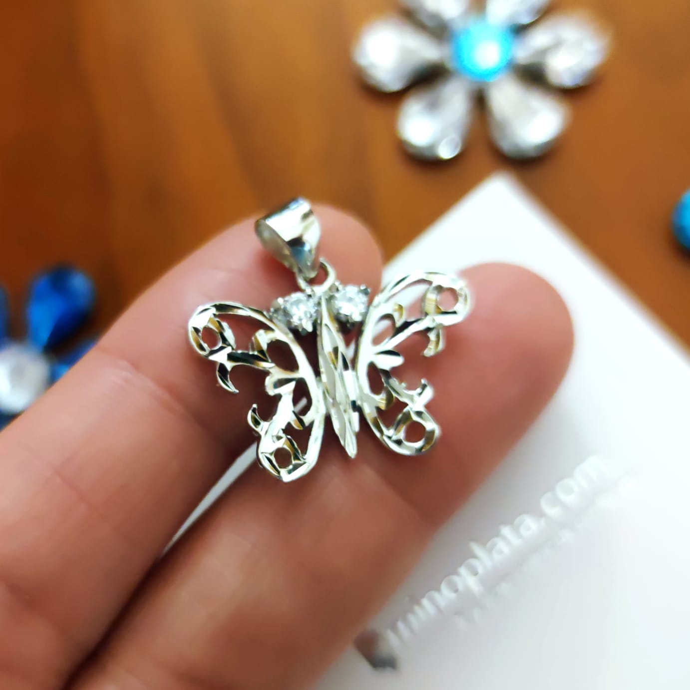 Colgante de Mariposa en Plata calada con Circonitas blancas 3