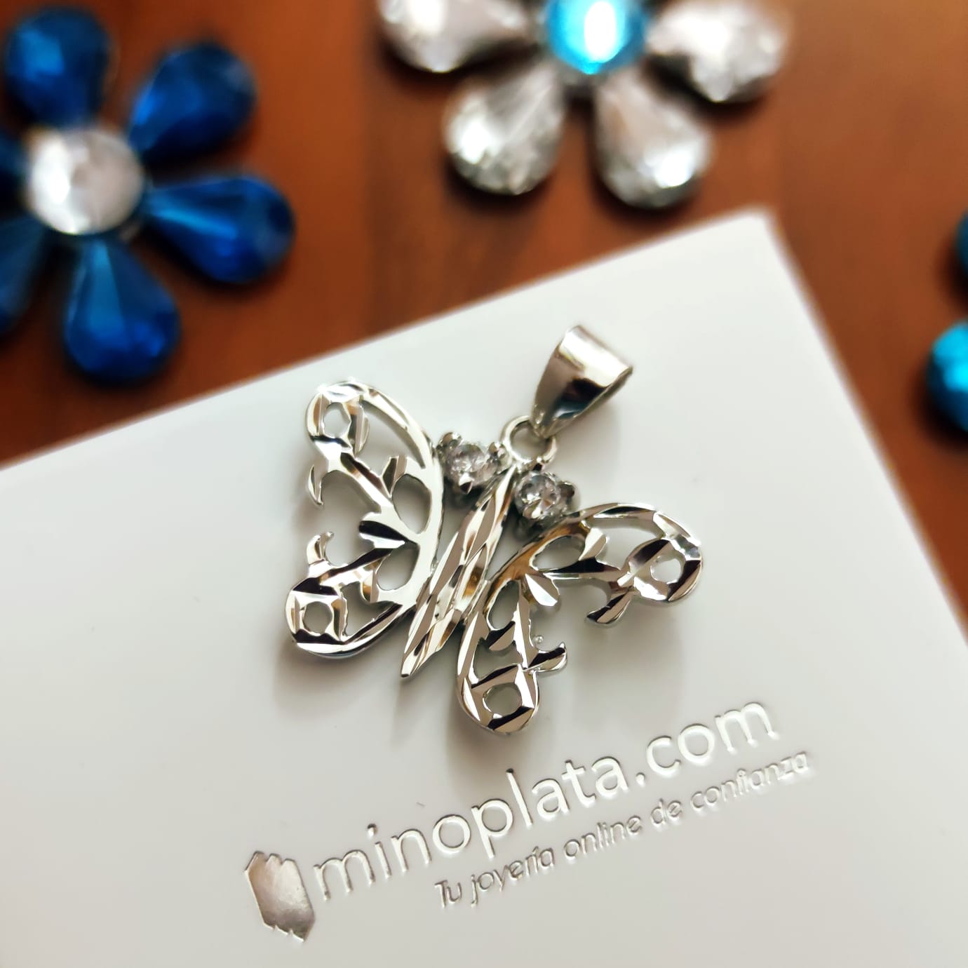 Colgante de Mariposa en Plata calada con Circonitas blancas 4
