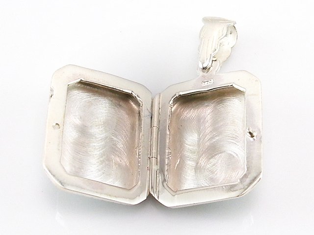 Colgante guardapelo rectangular en Plata de ley 1