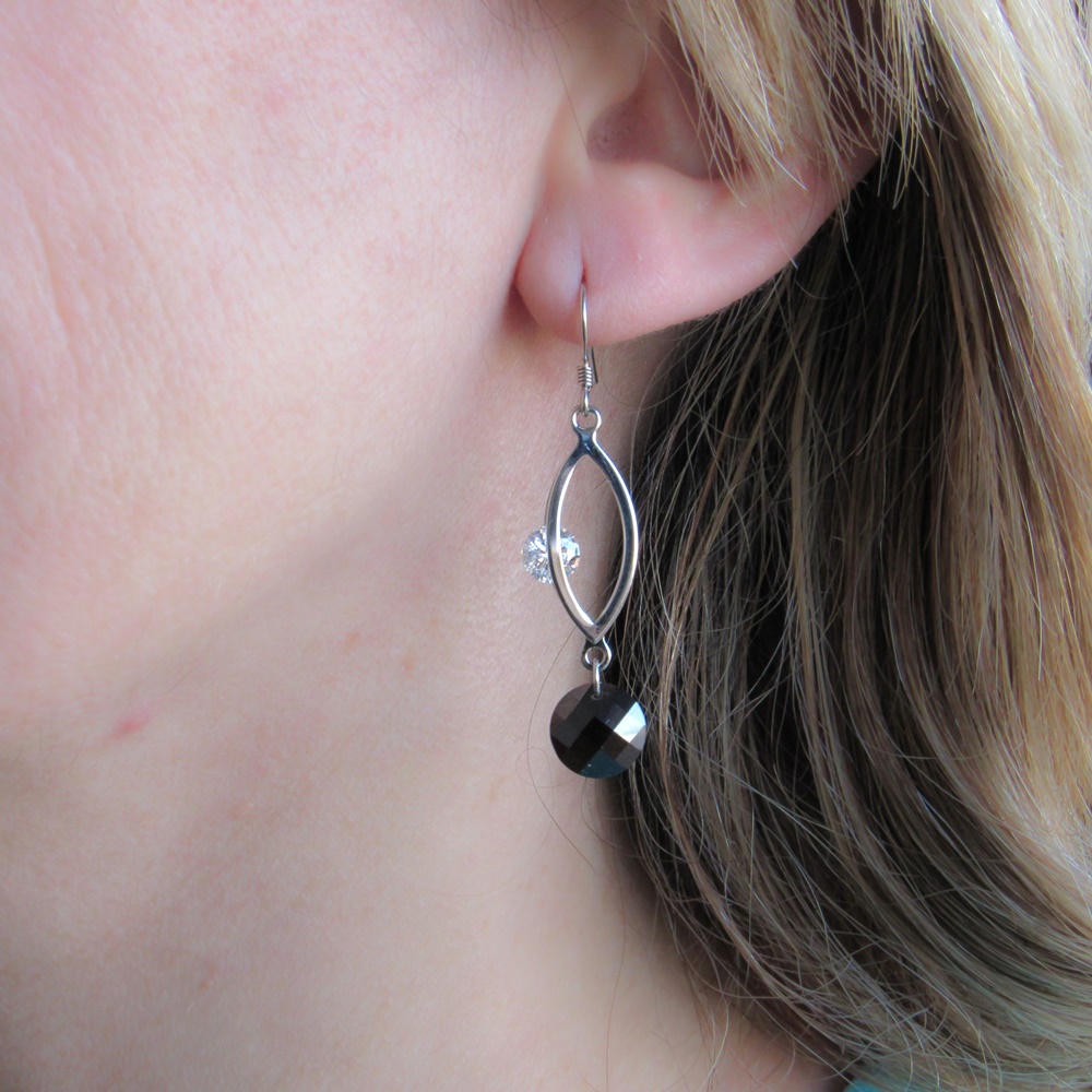 Pendientes de Plata rodiada con doble Circonita blanca y negra 1