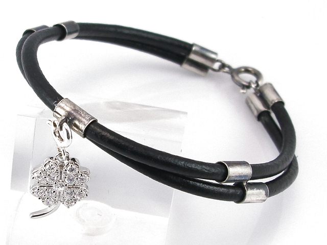 Pulsera Charms de Cuero negro con trebol de circonitas