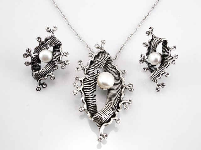 Aderezo de Plata vieja con Perlas y Circonitas