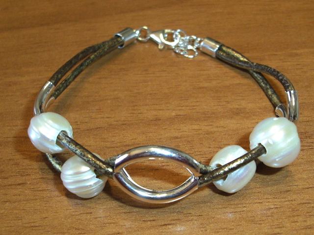 Pulsera Cuero dorado y Plata con Perla cultivada