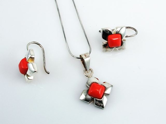Juego de Pendientes y Colgante flor con cadena 1
