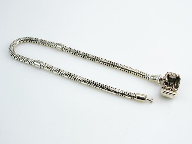 Pulsera en Plata de Ley   18 Cm.