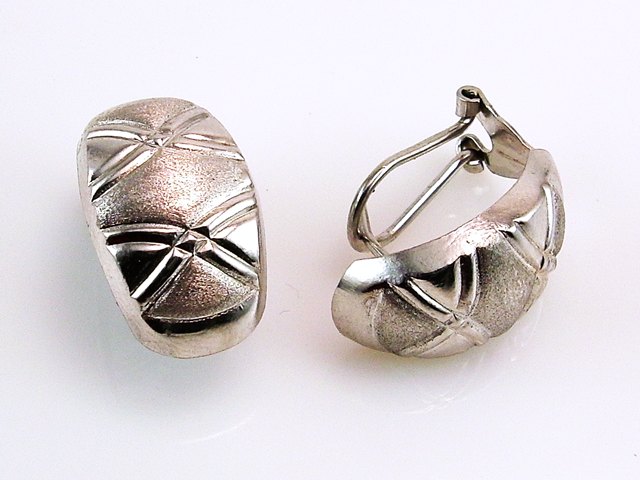 Pendientes Plata de ley mate cierre omega