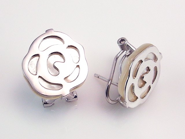 Pendientes de Plata flor con nácar blanco