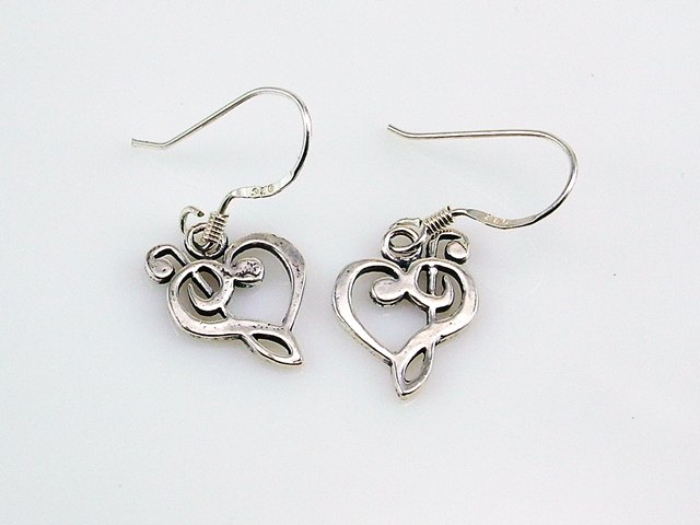 Pendientes corazón Clave musical de Plata de ley