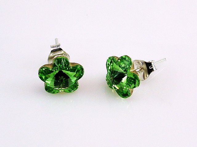 Pendientes de flor en Plata y cristal Swarovski verdes