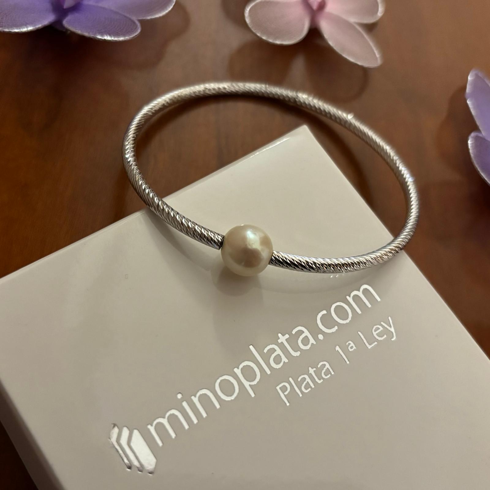 Pulsera elástica tallada de Plata de ley rodiada con Perla 2
