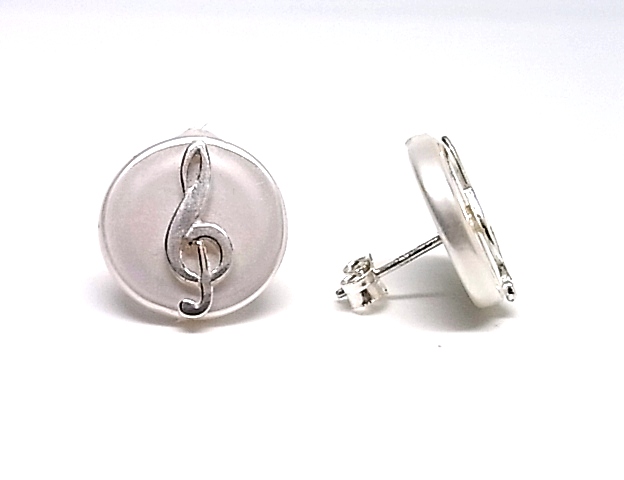 Pendientes clave de sol en Plata y perla shell