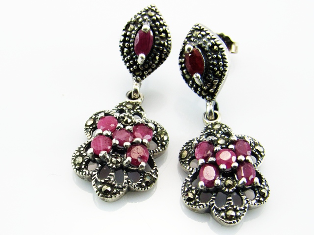 Pendientes Plata vieja con Marquesita y Rubí