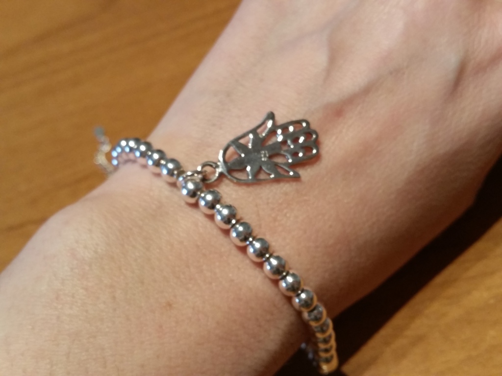 Pulsera bolas de Plata con Mano de Fátima colgante 1