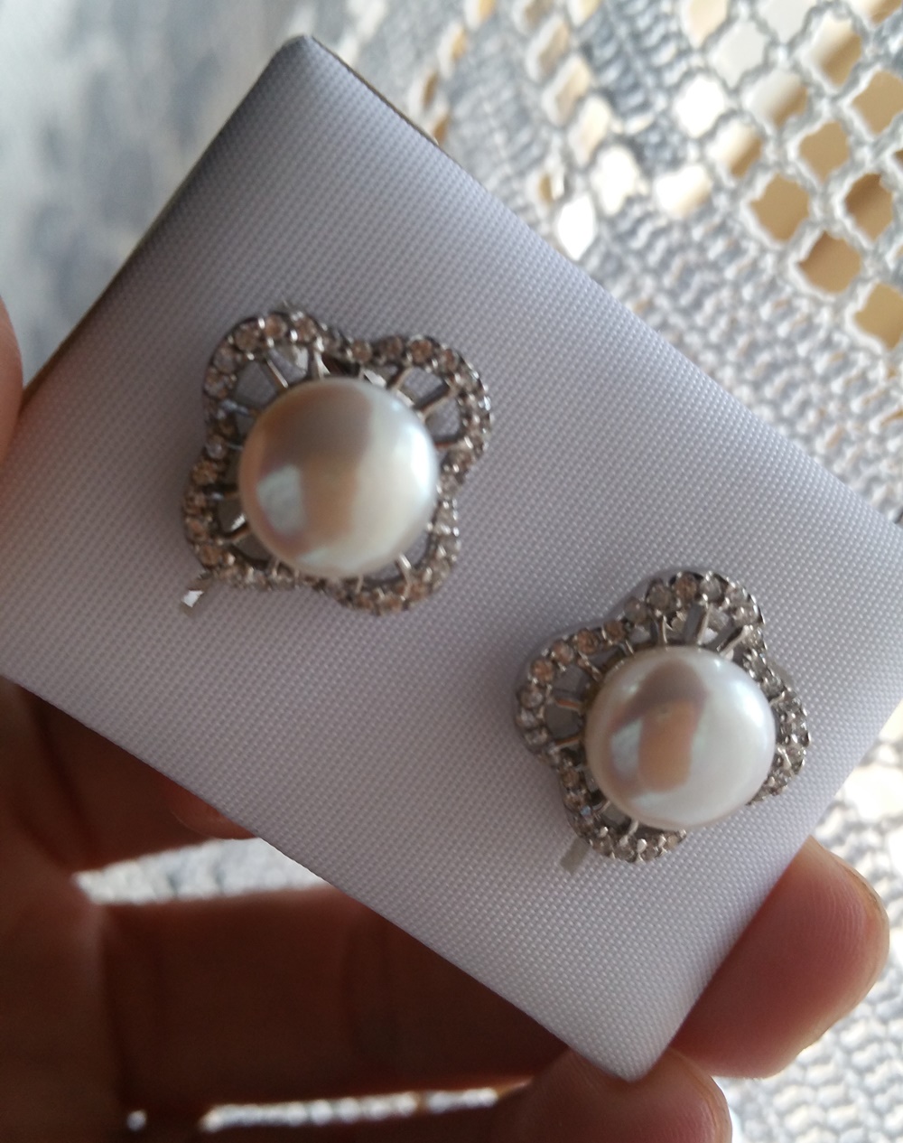 Pendientes omega de Plata rodiada con Perla y Circonitas 1