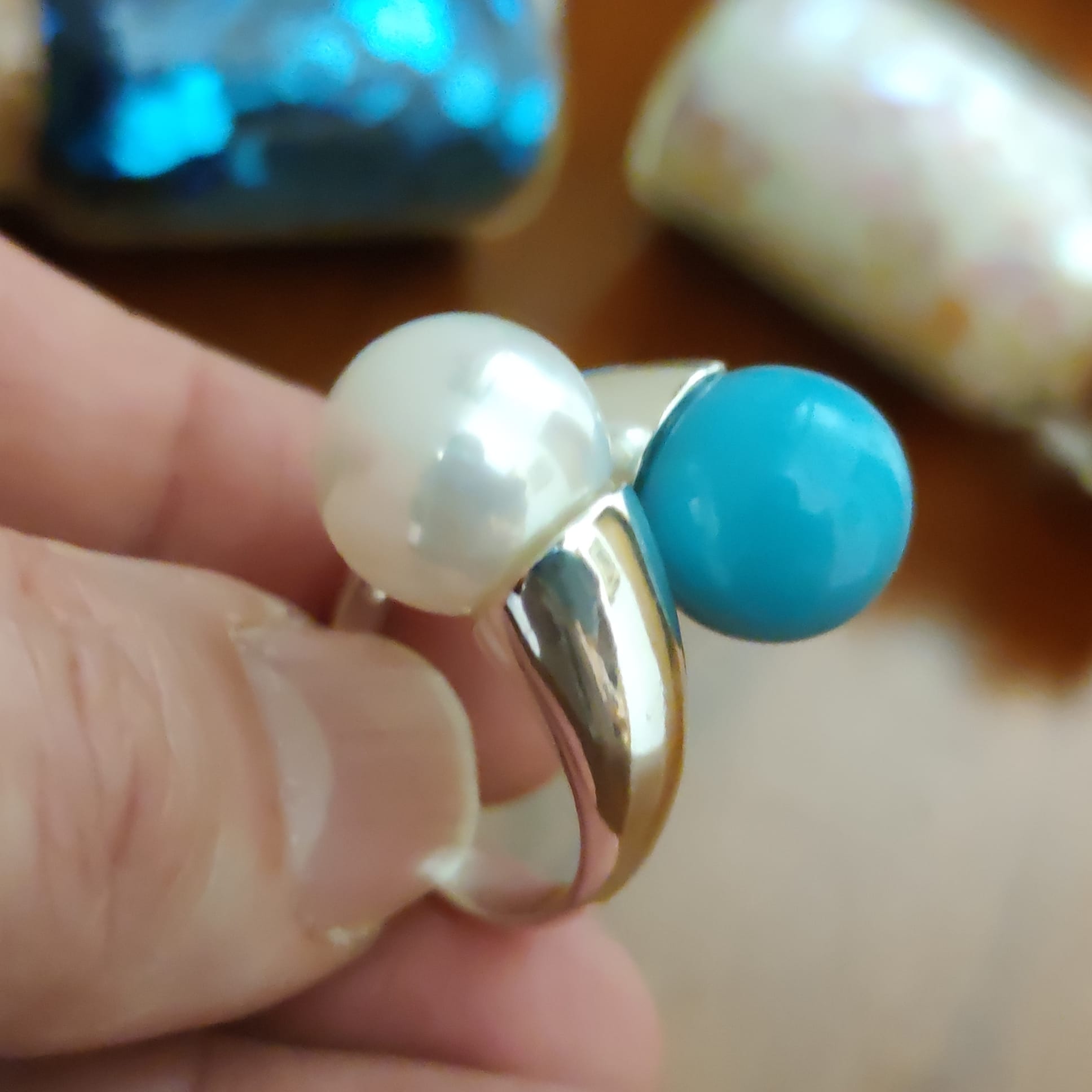 Sortija de Plata con doble perla blanca y turquesa 12 Mm. 1
