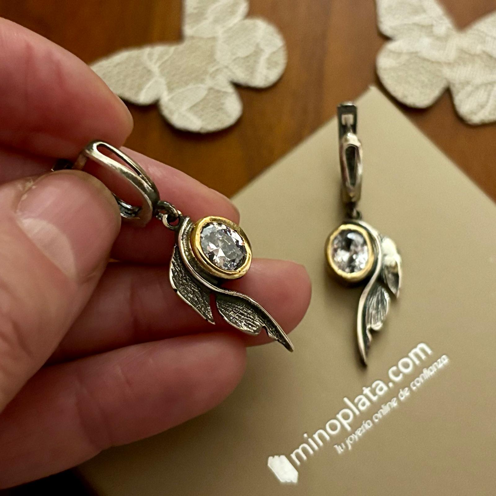 Pendientes largos de Plata vieja y latón con Circonita blanca