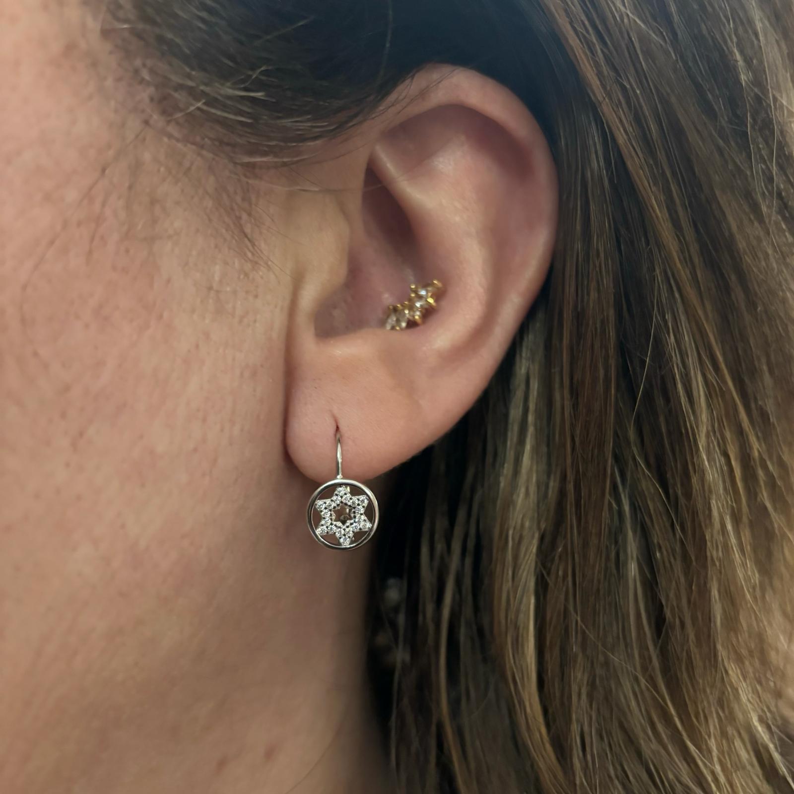 Pendientes circulo estrella de Plata rodiada con Circonitas y cierre ballesta 3