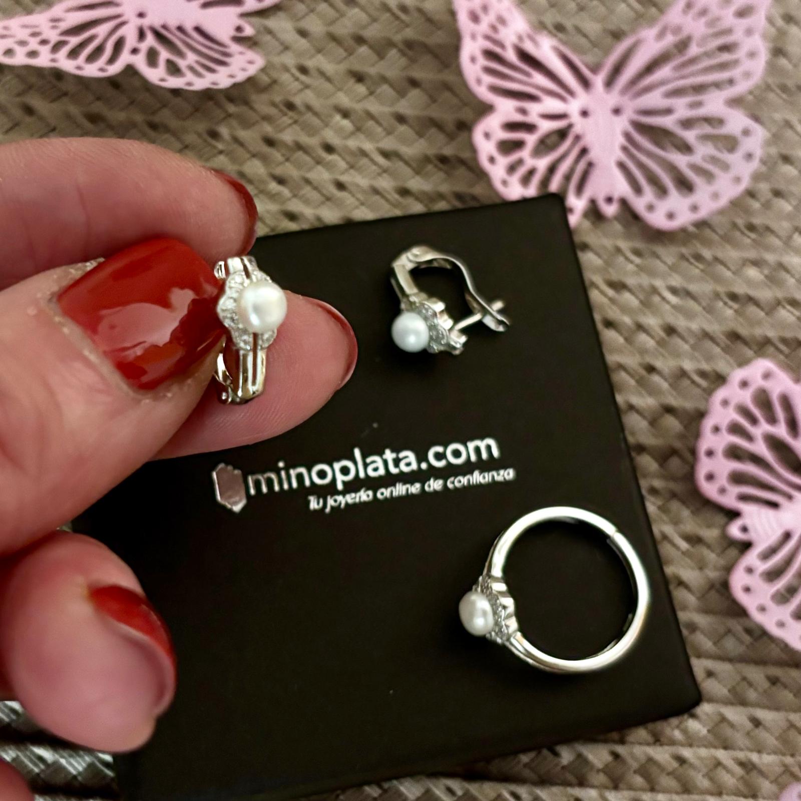 Aderezo infantil Pendientes y Sortija ajustable de Plata rodiada con Perlas cultivadas y Circonitas 2