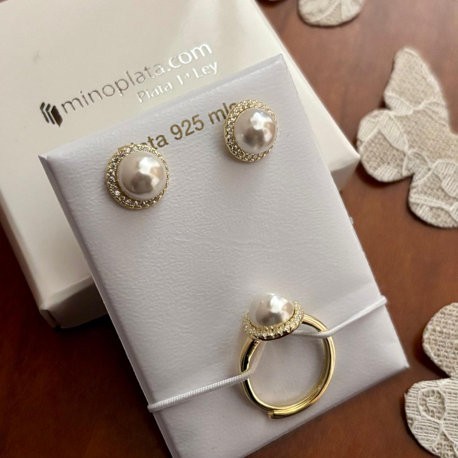 Conjunto Pendientes y Sortija ajustable de Plata chapada en Oro con Perlas cultivadas y Circonitas