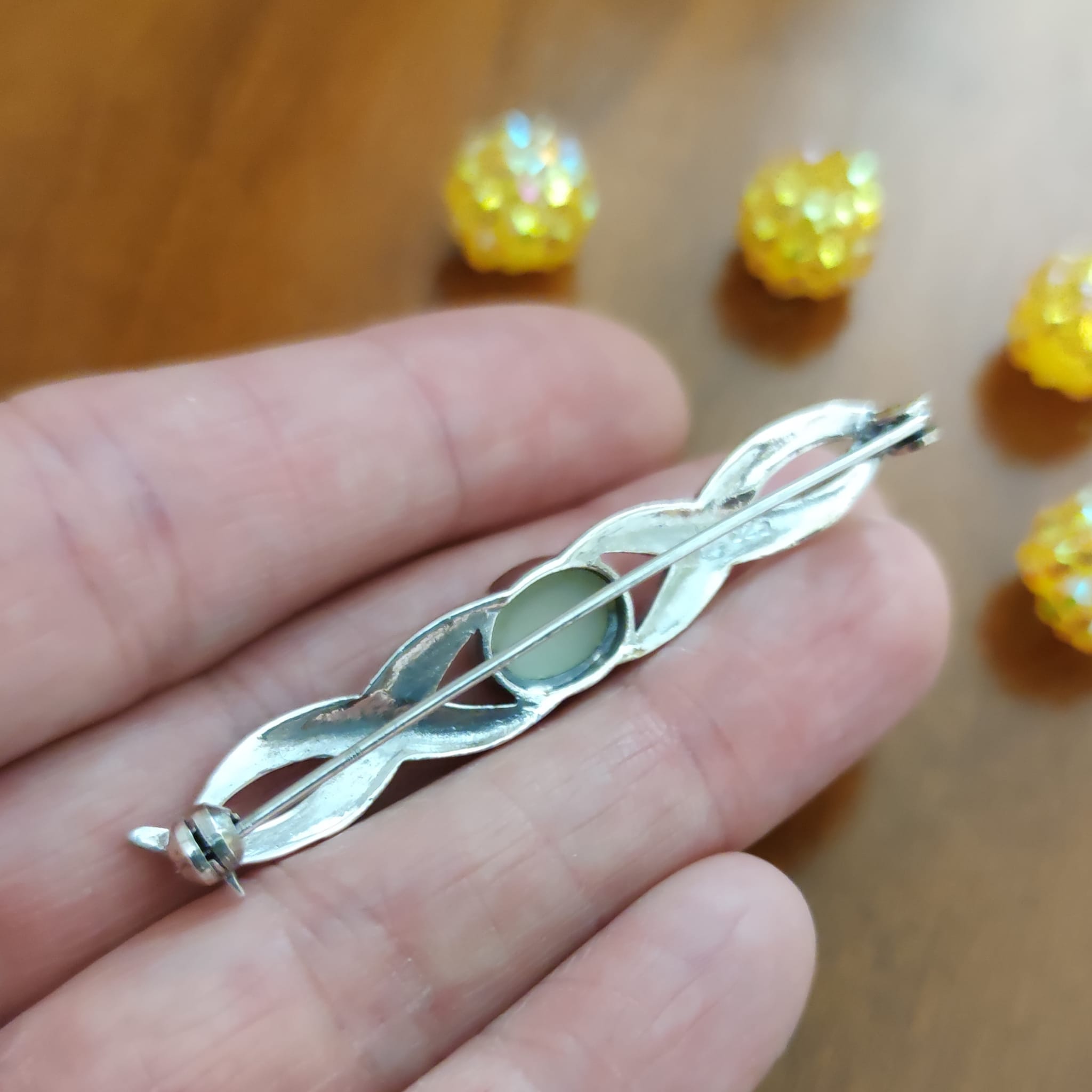Alfiler de mantilla en Plata vieja con Nácar y piedras Marcasita 3