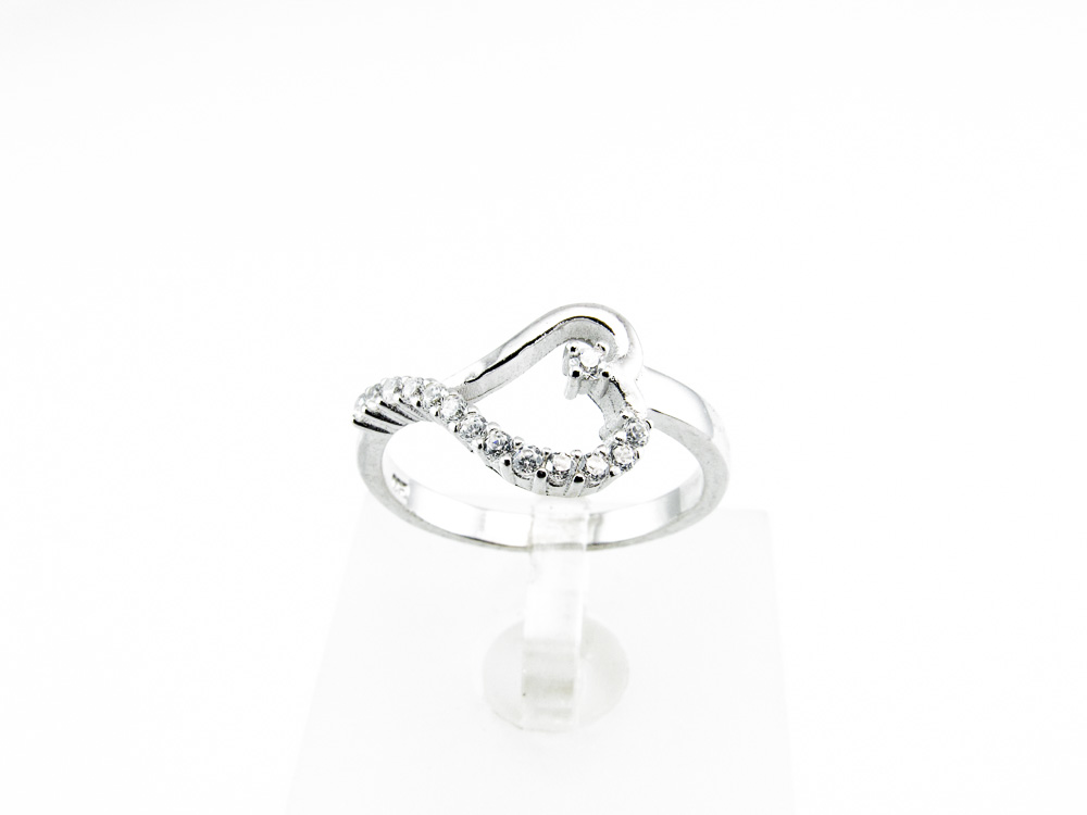 Anillo para mujer corazón de Plata rodiada y Circonitas 1
