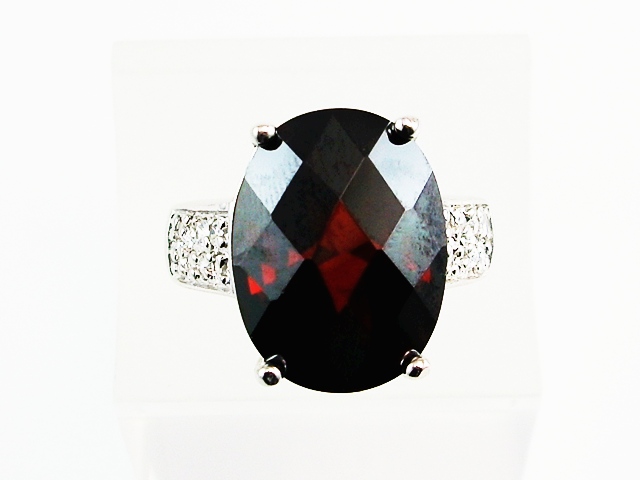 Anillo de Plata rodiada con Circonitas roja y blancas 1