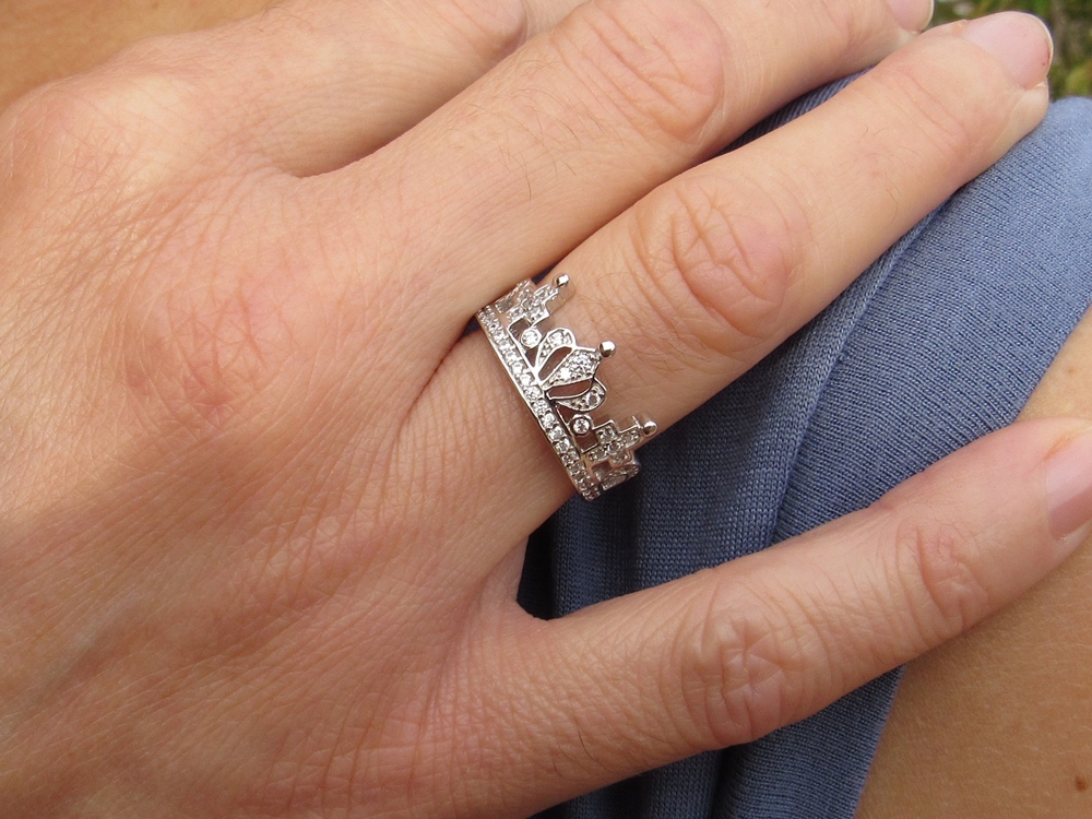 Anillo corona de Plata rodiada con Circonitas microengastadas 3