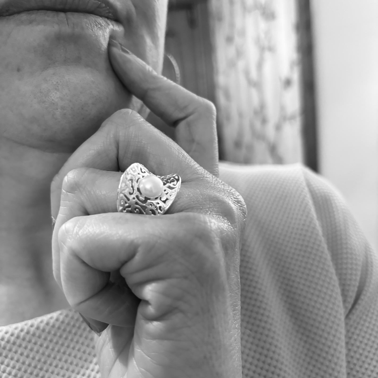 Anillo calado de Plata de ley 925 con Perla botón 4