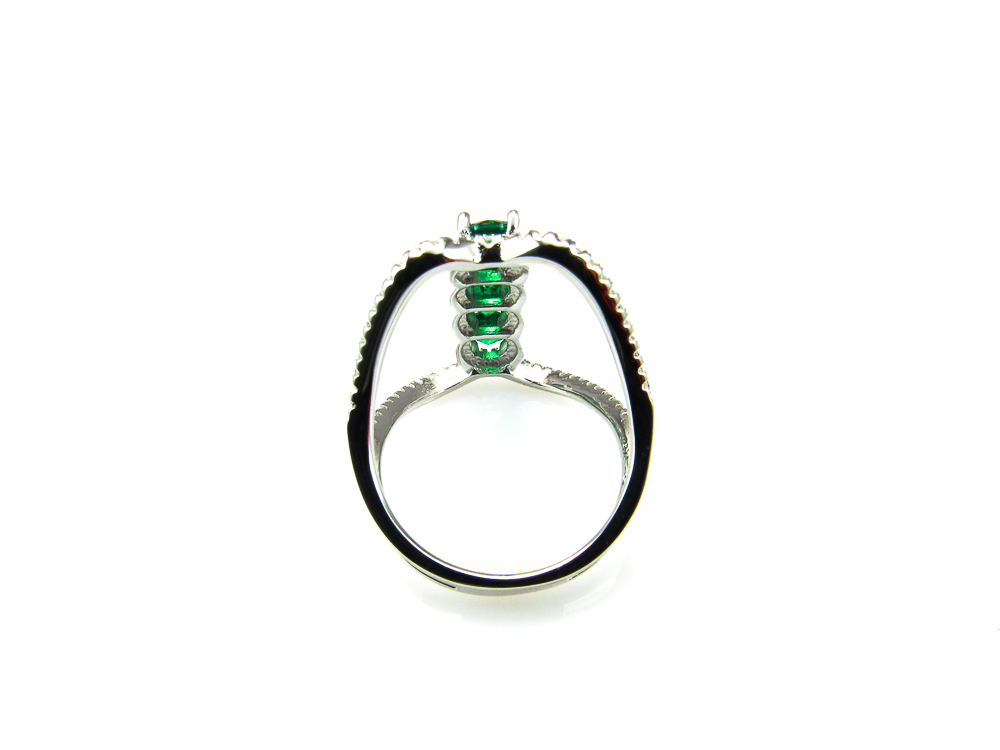 Anillo mujer en Plata rodiada con Circonitas verdes y blancas 1