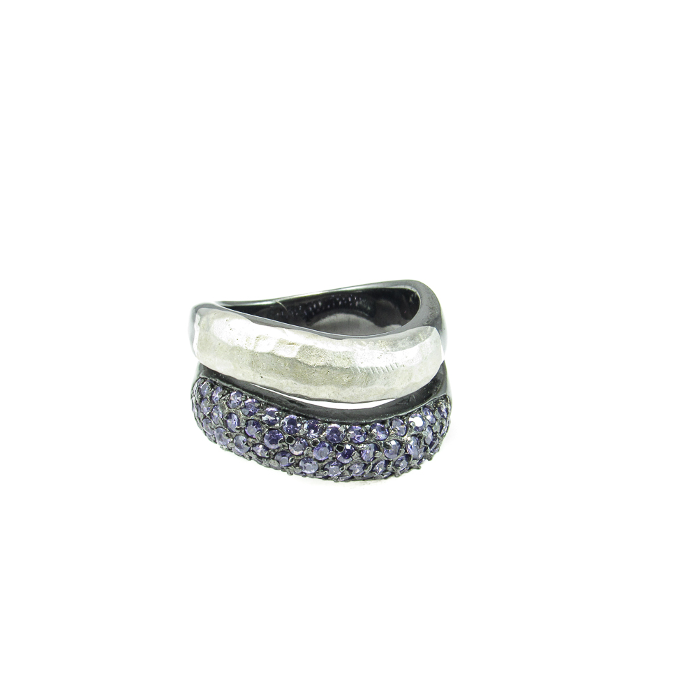 Anillo de Plata con Rutenio y Circonitas moradas