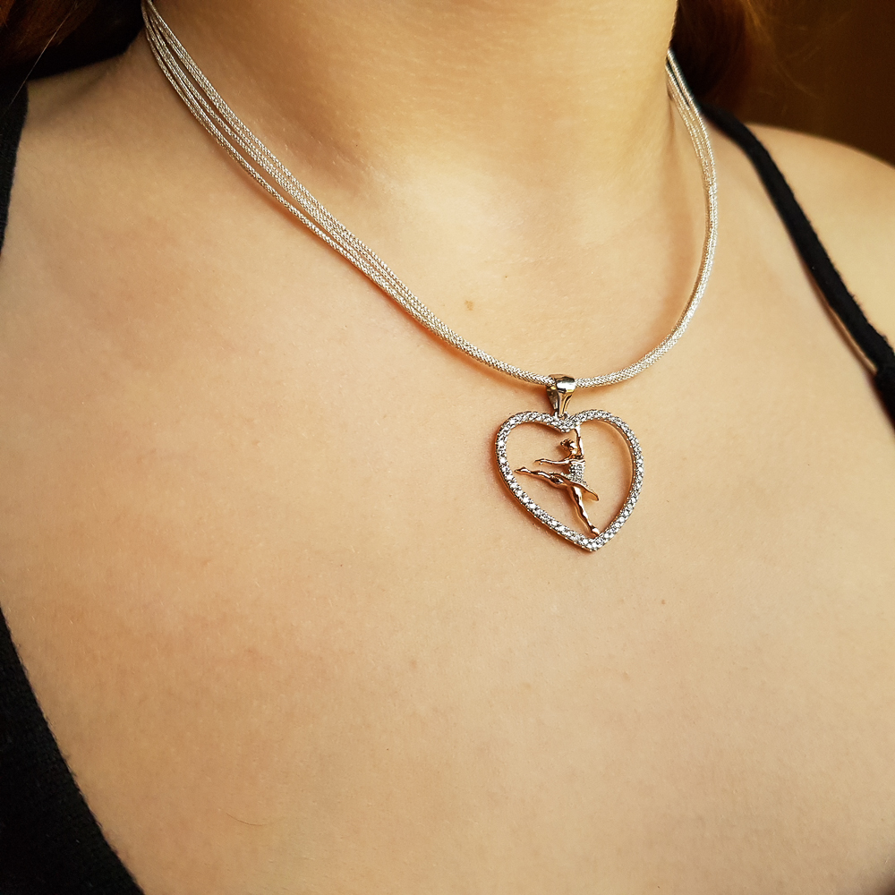 Colgante corazón con bailarina de Plata de ley con Circonitas 1