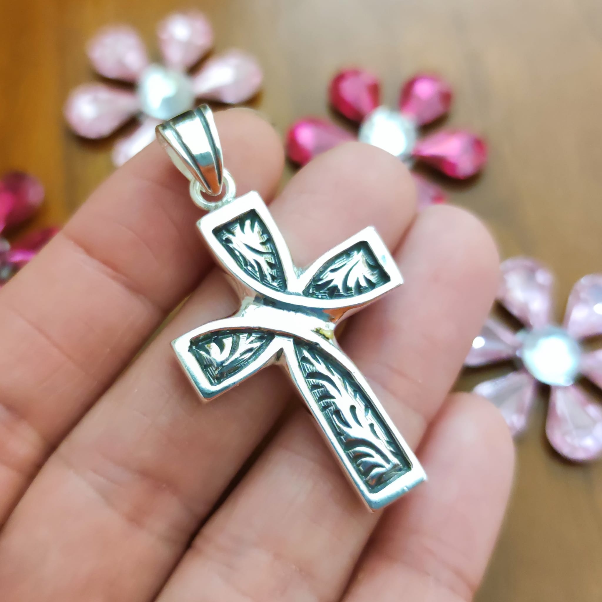 Cruz de Plata de ley envejecida 3