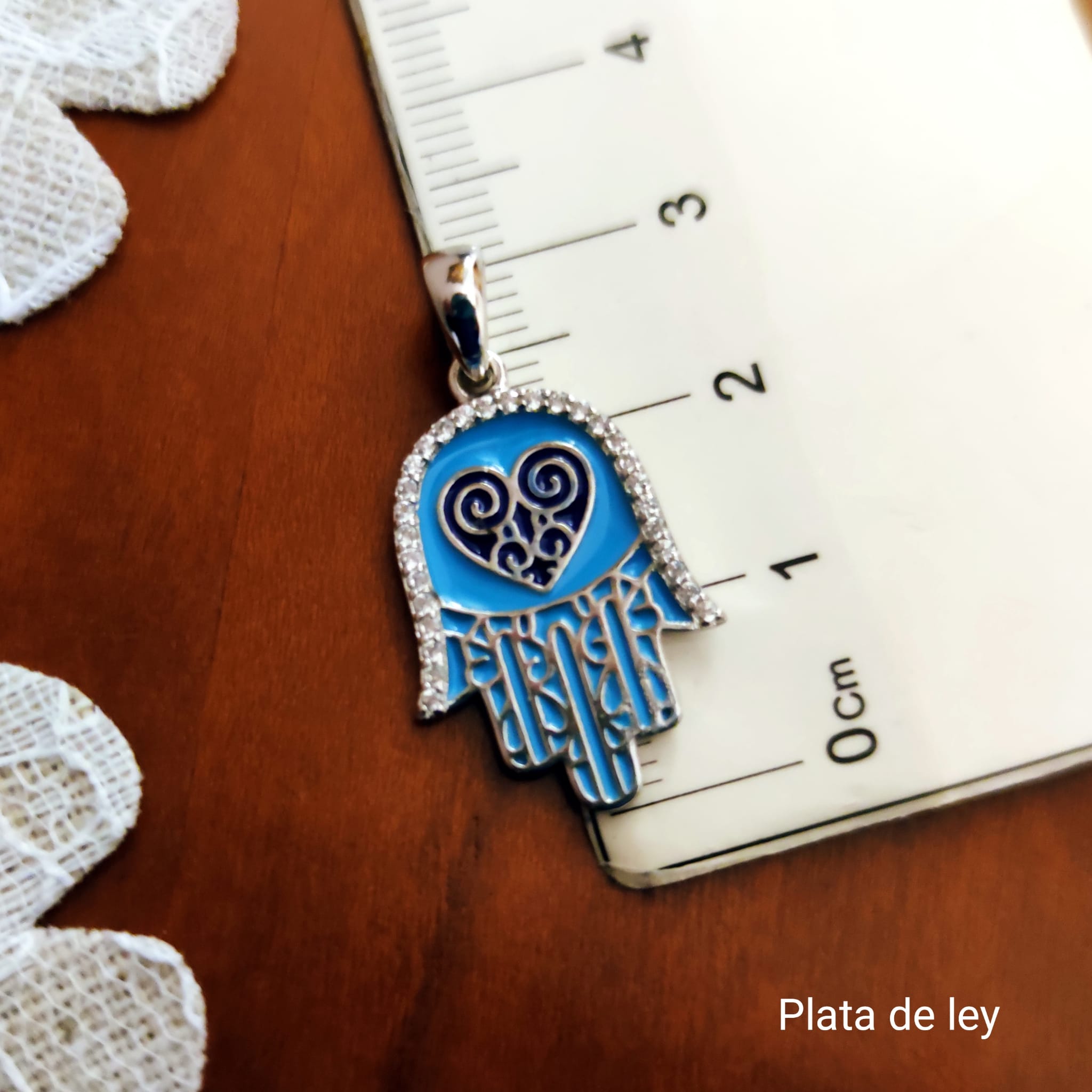 Colgante azul claro de la Mano de Fátima de Plata y Circonitas 3