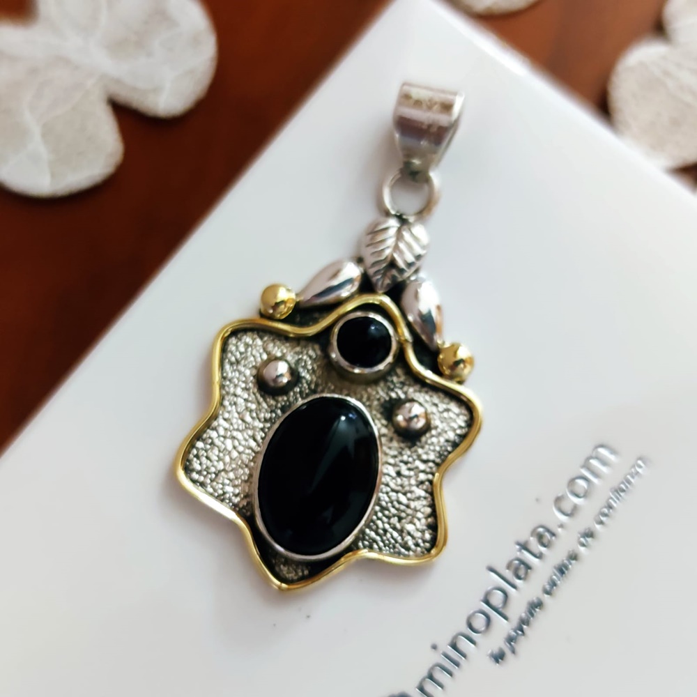 Colgante de Plata de ley bicolor con detalles negros 2