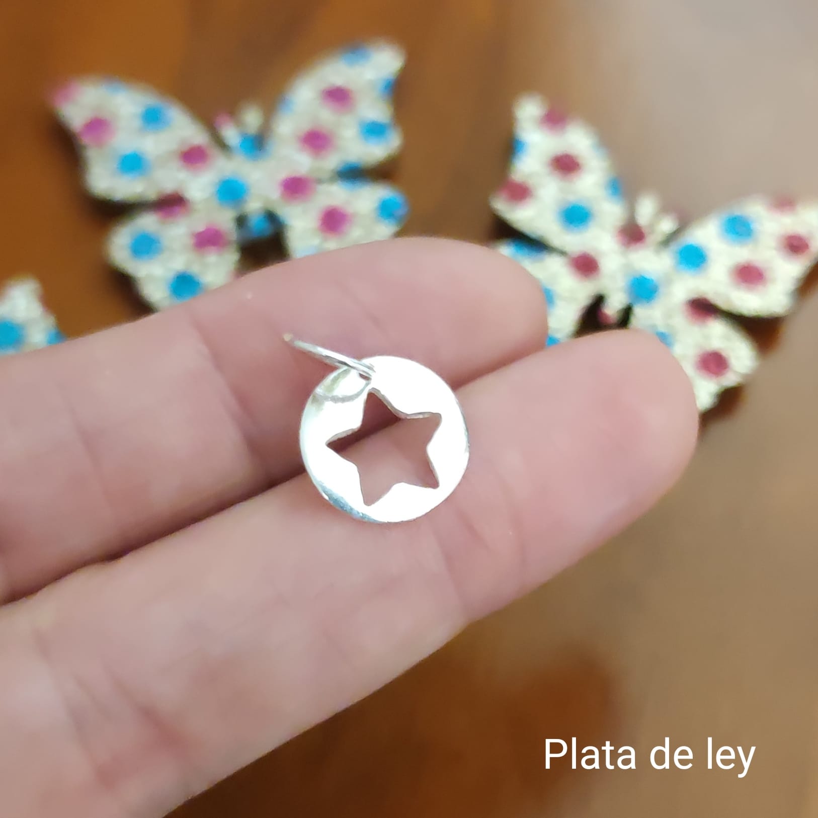 Colgante círculo con estrella calada de Plata de ley 2