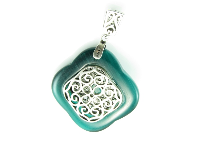 Colgante de Plata vieja con piedra verde Ojo de Gato 1