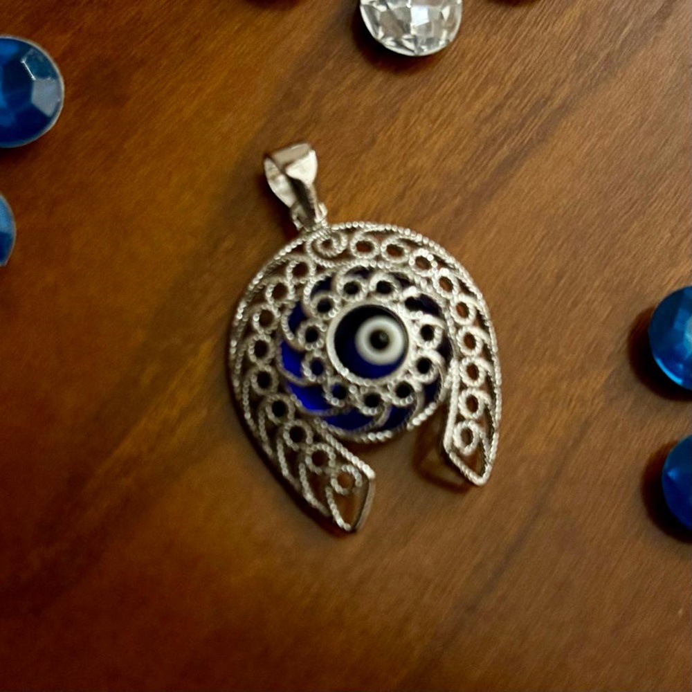 Colgante herradura ojo turco de Plata de ley rodiada 3