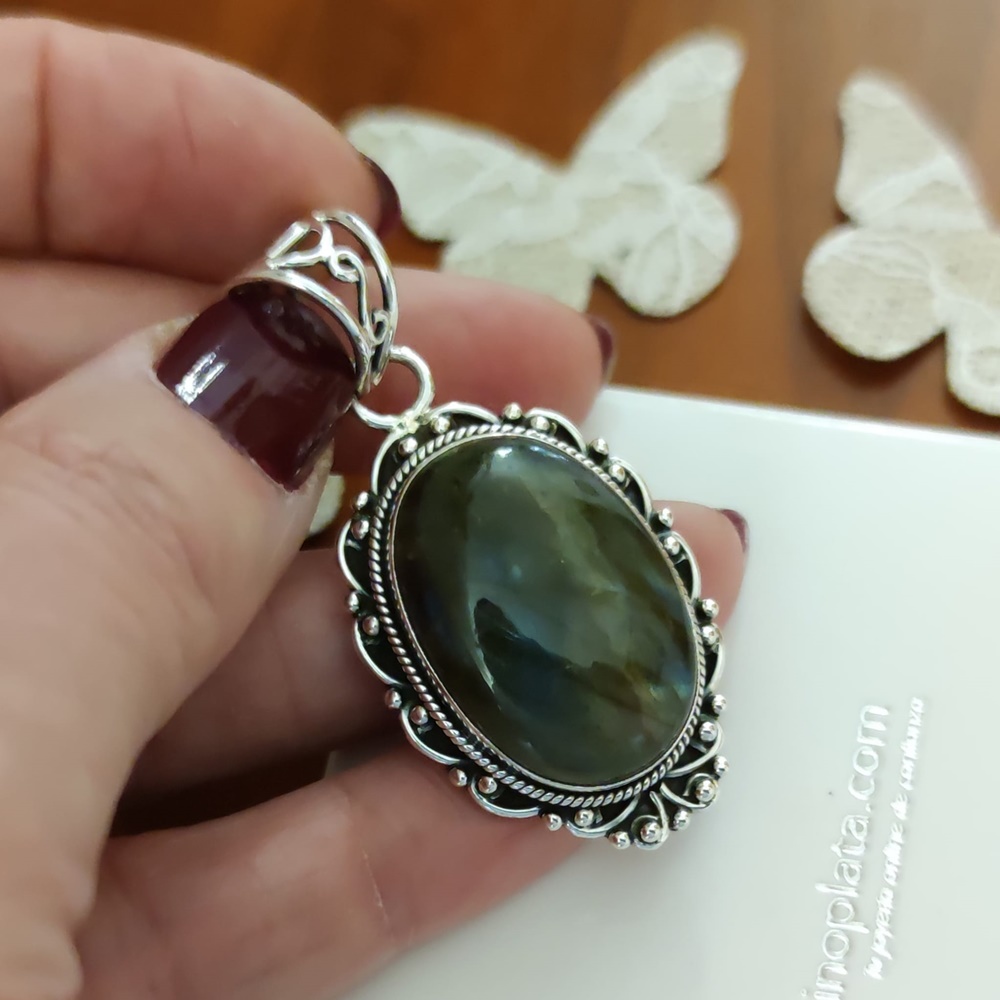 Colgante cerco de Plata vieja con Piedra Natural Labradorita 1