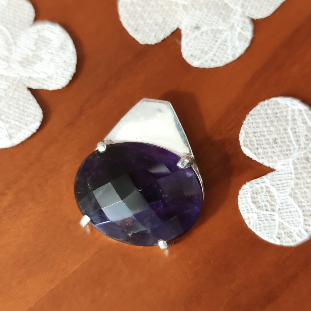Colgante de Plata de ley con Amatista facetada