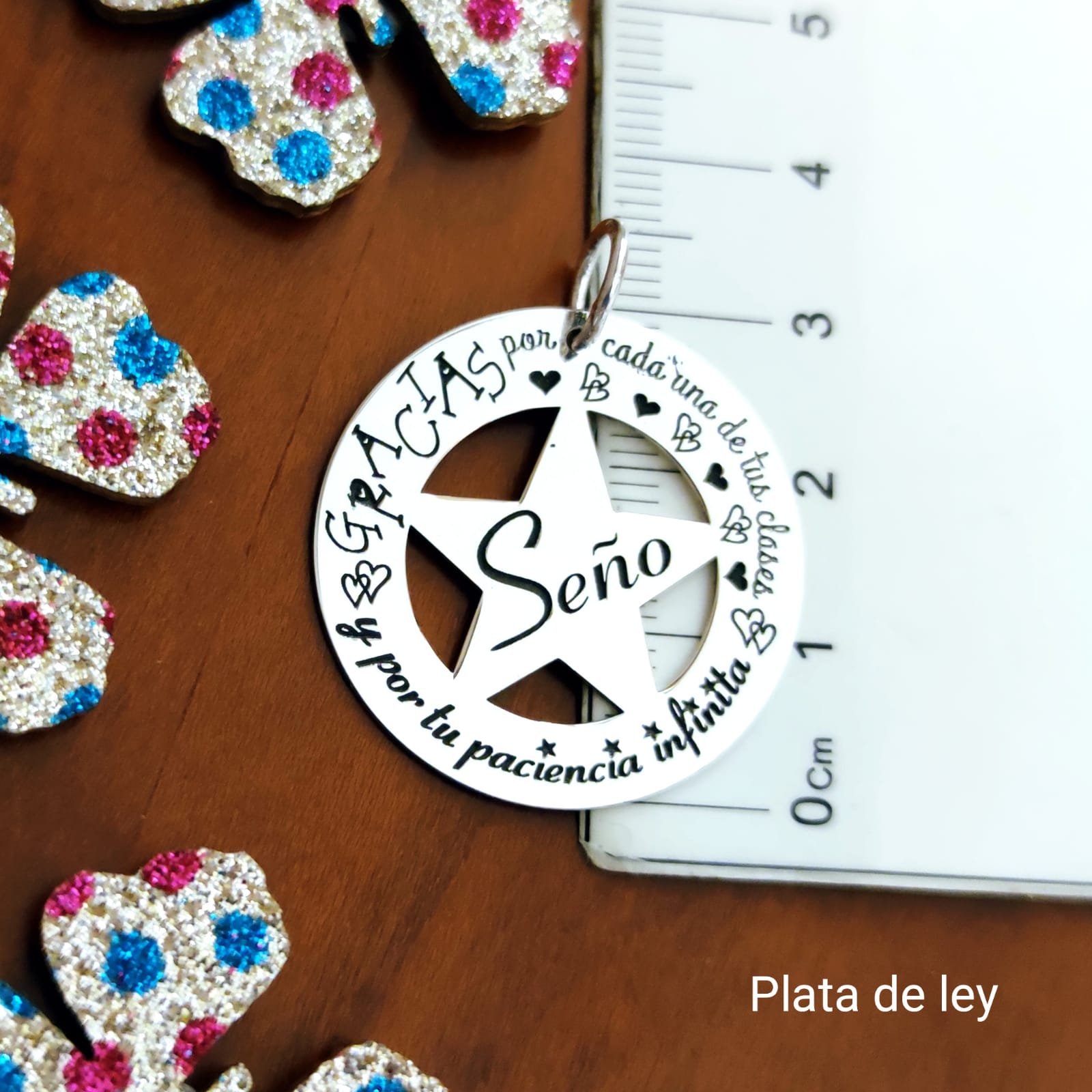 Colgante estrella de Plata con mensaje para la seño 3